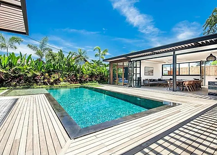 Villa New 5br Villa, Enclosed Lounge, Canggu Oasis